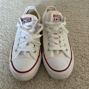 Women’s converse chucks size 7